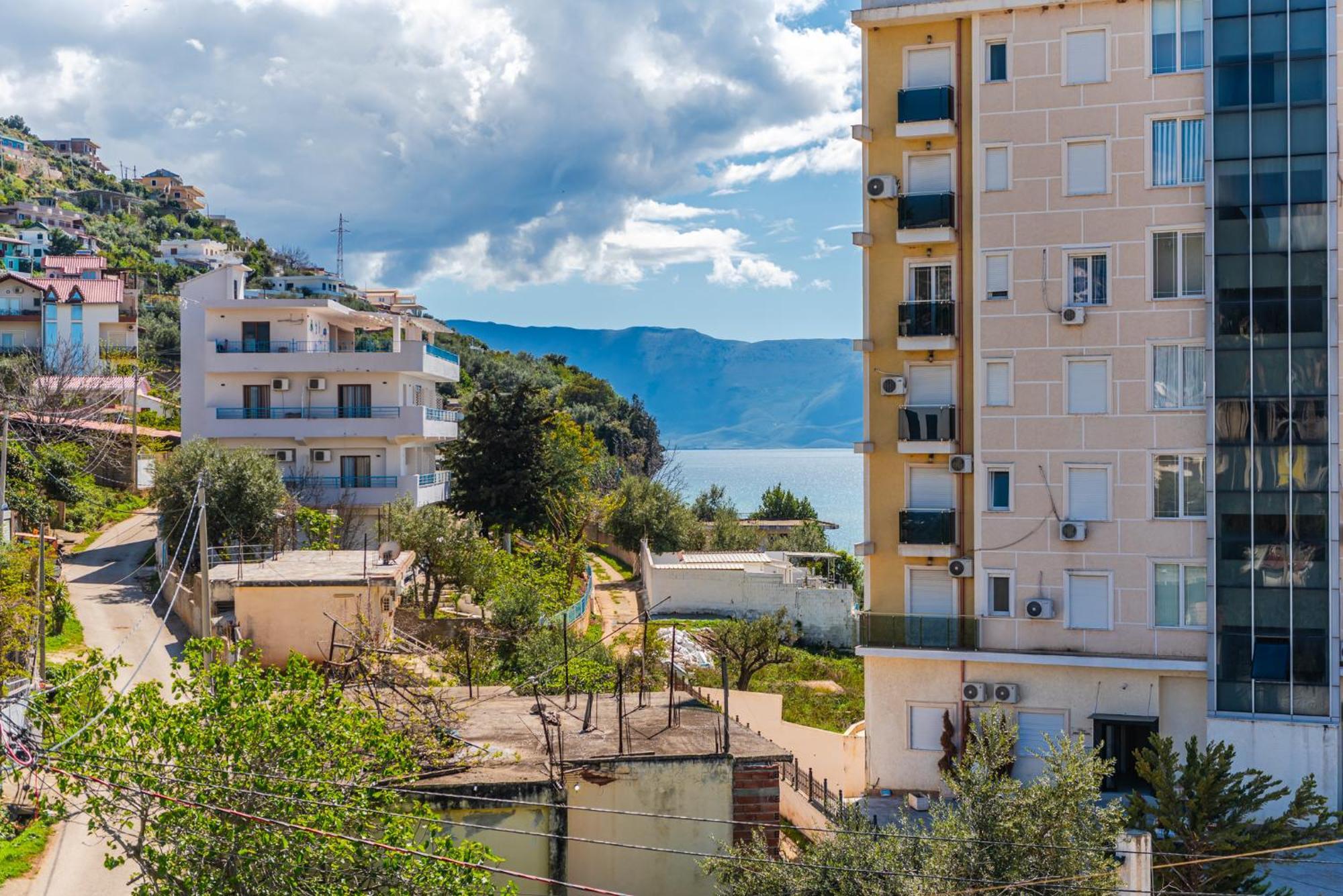Melon Apartments Vlorë Екстериор снимка